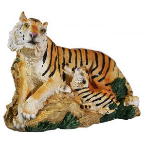 Статуэтка AZ2021-621 Тигры на камне h15*20*9см (48)